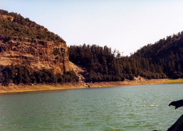Aguelmame Aziza Lake